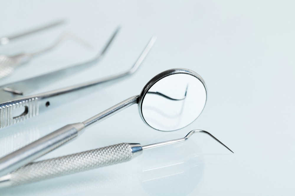 extractie masea minte bistrita, chirurgie dentara bistrita, extractii dentare bistrita, neomedica or